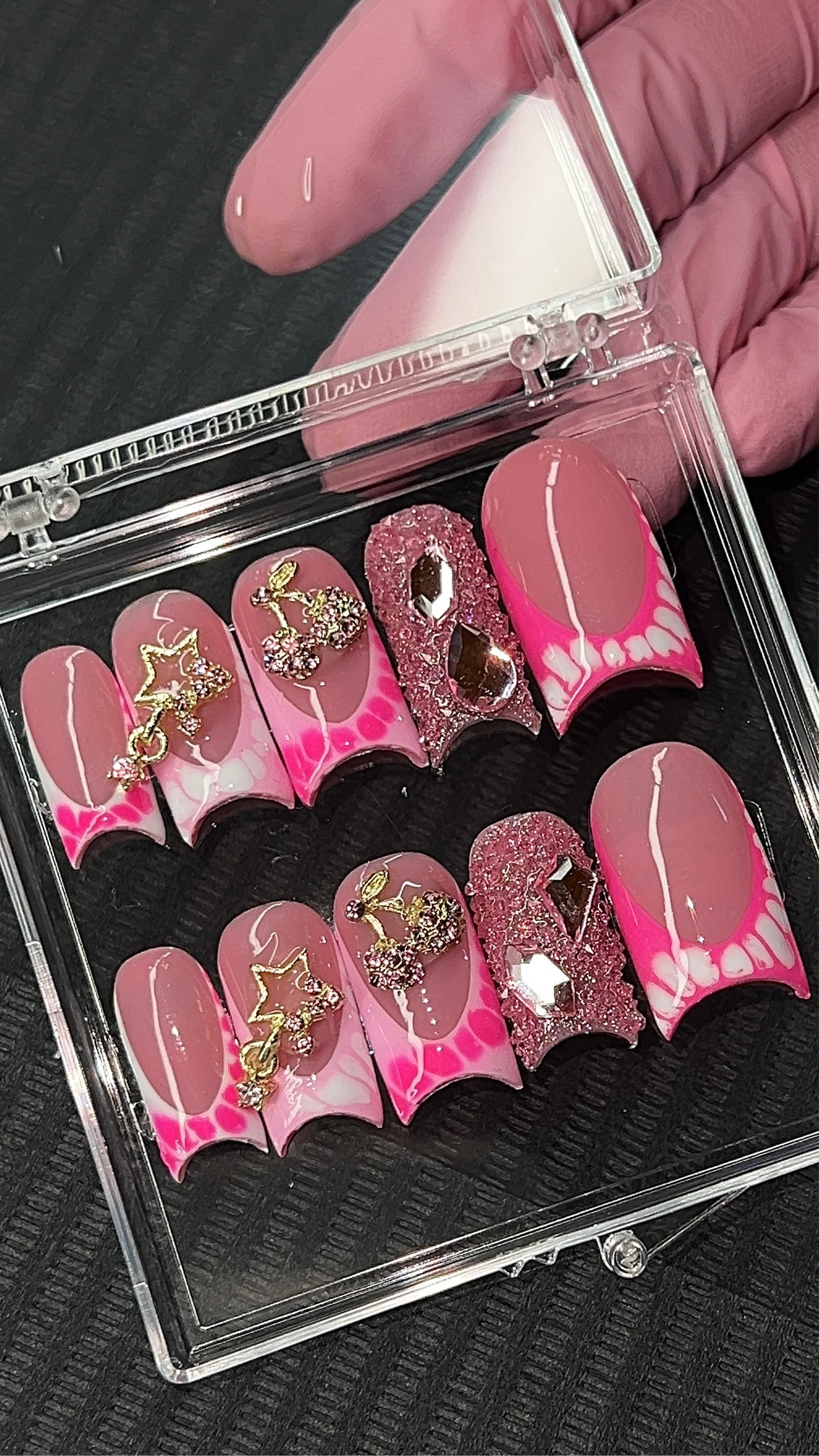 Pink & Pretty Square Mooncut 💕