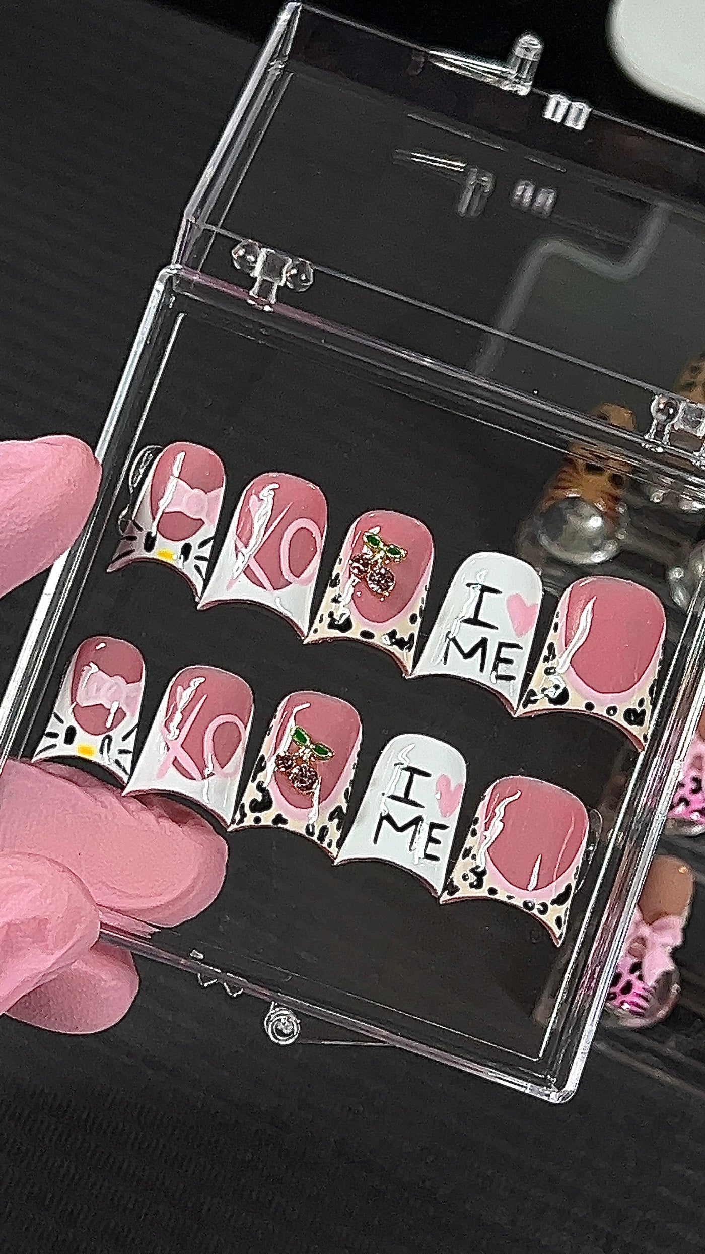 HK Light Pink Leopard 🐆