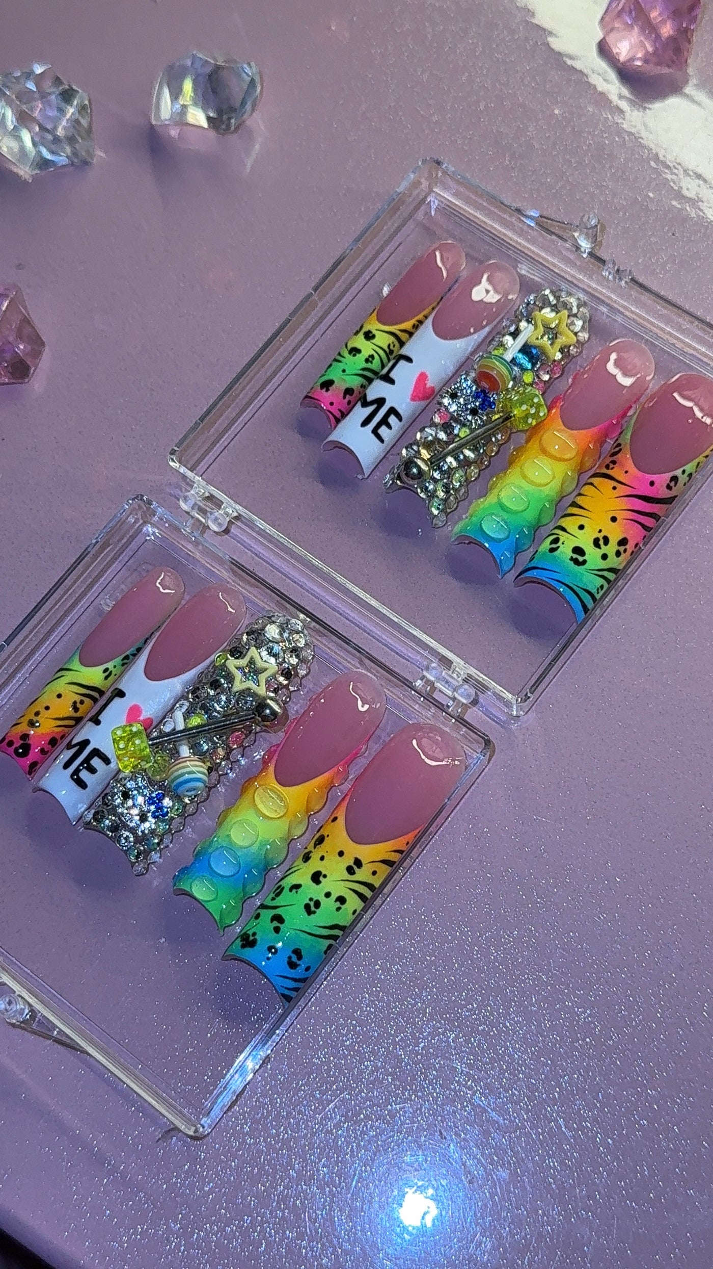 Neon love 🌈