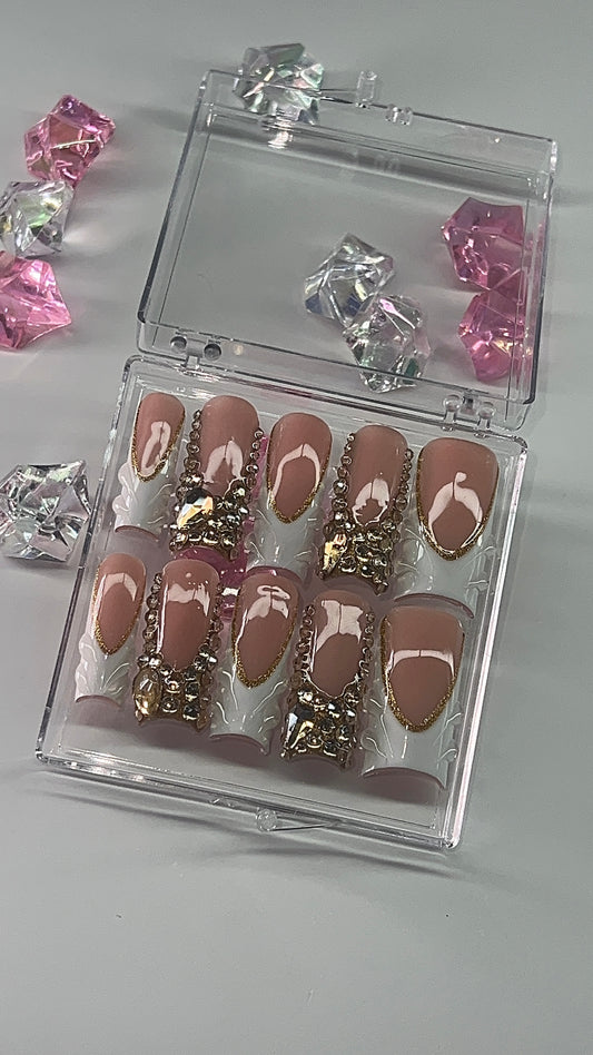 White French x Glam 🌟